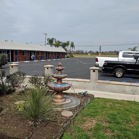 El Monte Motel Dinuba Exterior photo